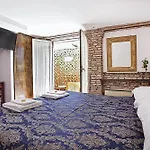 Гостевой дом Pantheonview - Luxury 4*