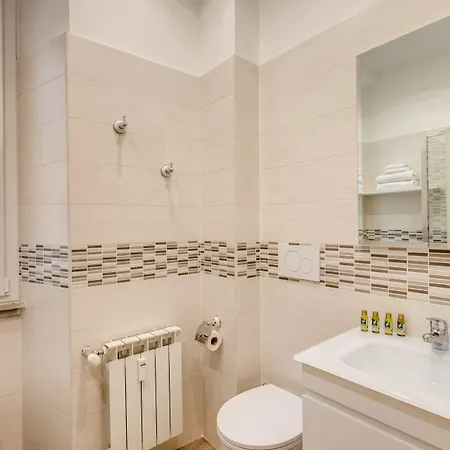 Pantheonview - Luxury بيت ضيافة 4*