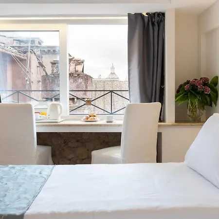 Pantheonview - Luxury Pensión 4*