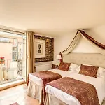 Pantheonview - Luxury