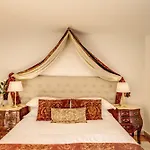 Pantheonview - Luxury