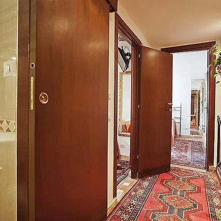 Pantheonview - Luxury 2*