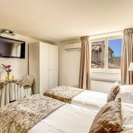 Pantheonview - Luxury 2*