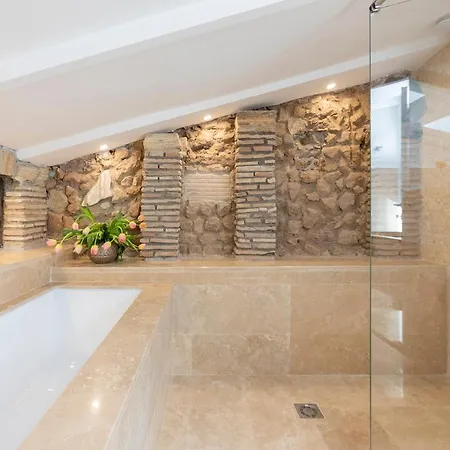 Bed & Breakfast Pantheonview - Luxury 2*